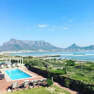 Beachfront At Leisure Bay , Le Cap Afrique du Sud