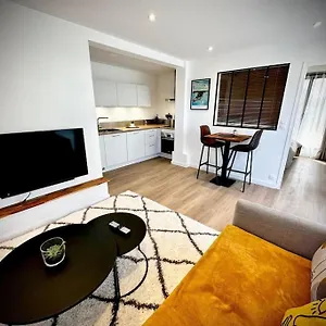 Appartement Berder - T2 - 10 Min Gare - Terrasse - Parking - Linge Inclus, Vannes